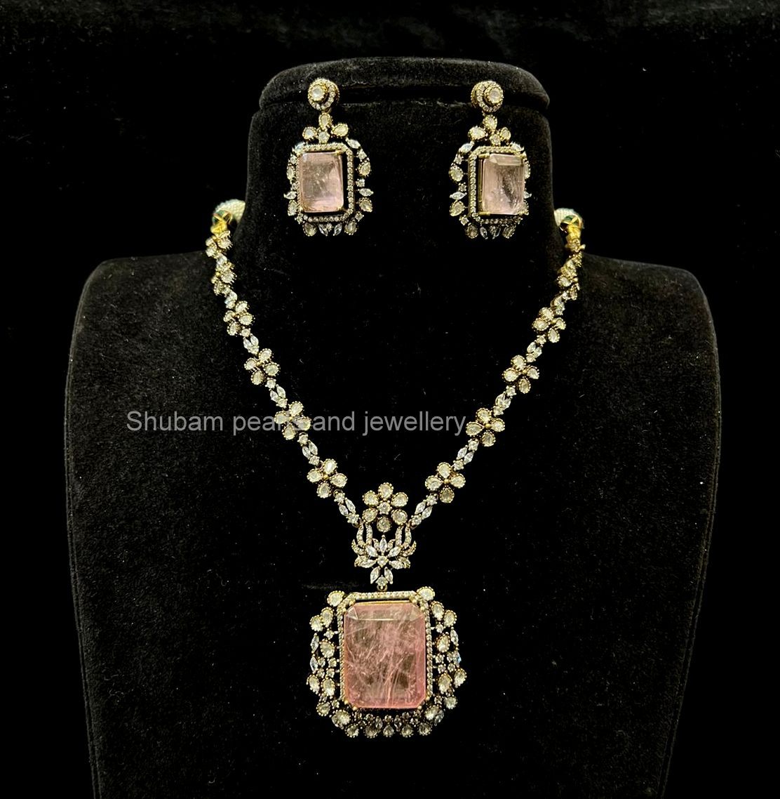 NECKLACE necklace 558 MOZONITE BABY PINK