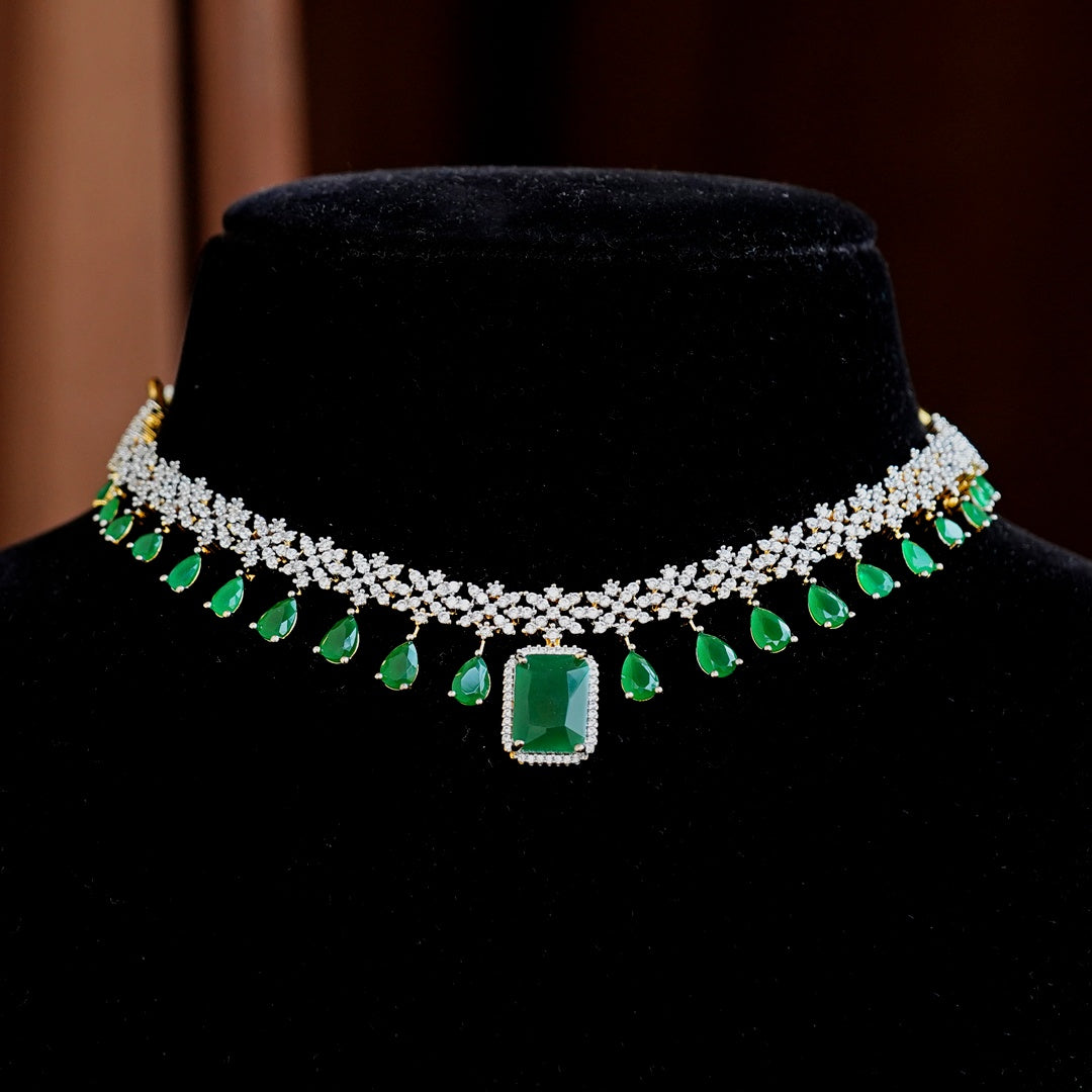 NECKLACE Necklace 572 DIAMOND EMERALD