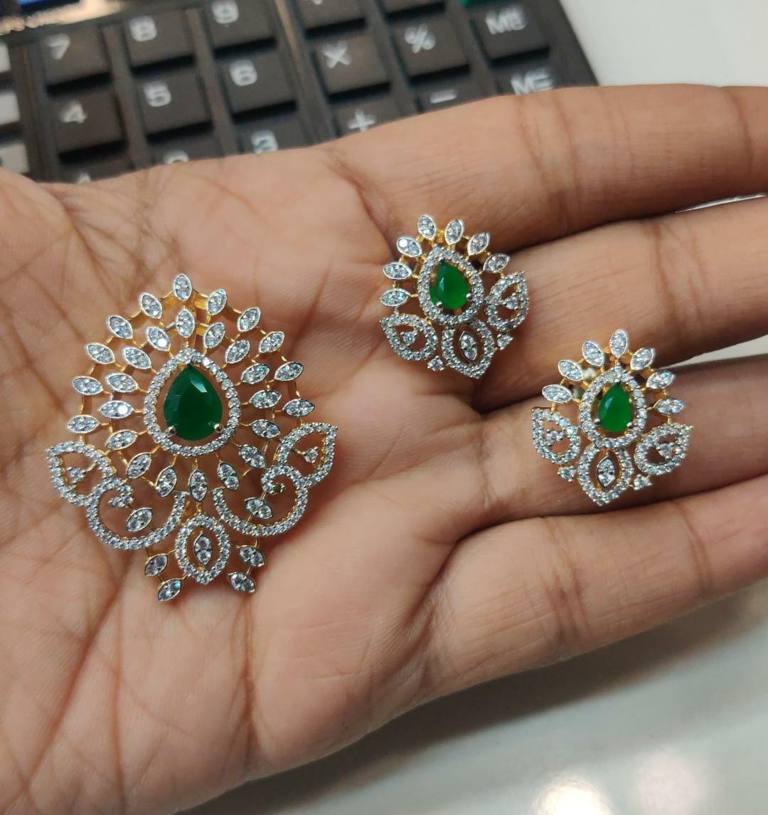 PENDANT SET CHAINS pendant  151 - PE151 DIAMOND EMERALD