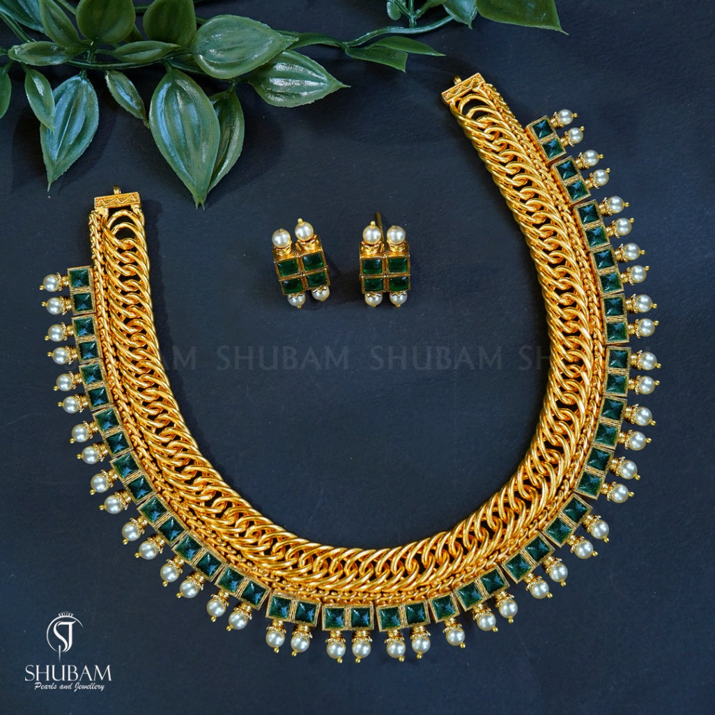 NECKLACE Jalebi necklace 8 GOLDEN STONE EMERALD