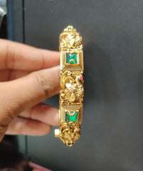 BRACELET/BANGLE SINGLELEFT 1099 EMERALD 2'8